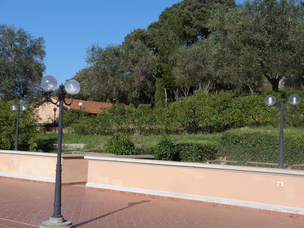 Hotel La Vedetta リヴォルノ エクステリア 写真