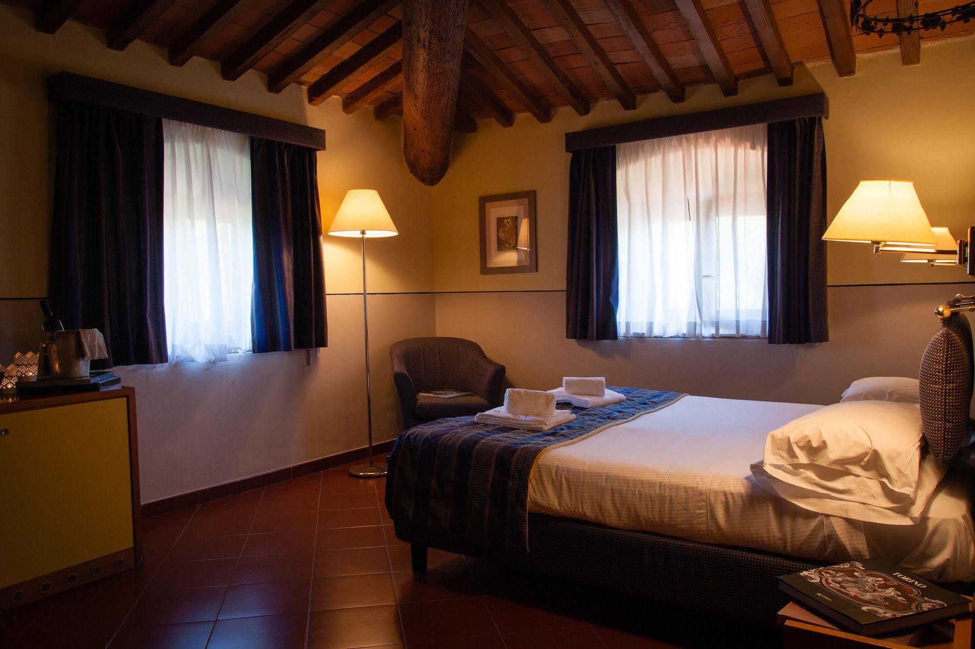 Hotel La Vedetta リヴォルノ エクステリア 写真